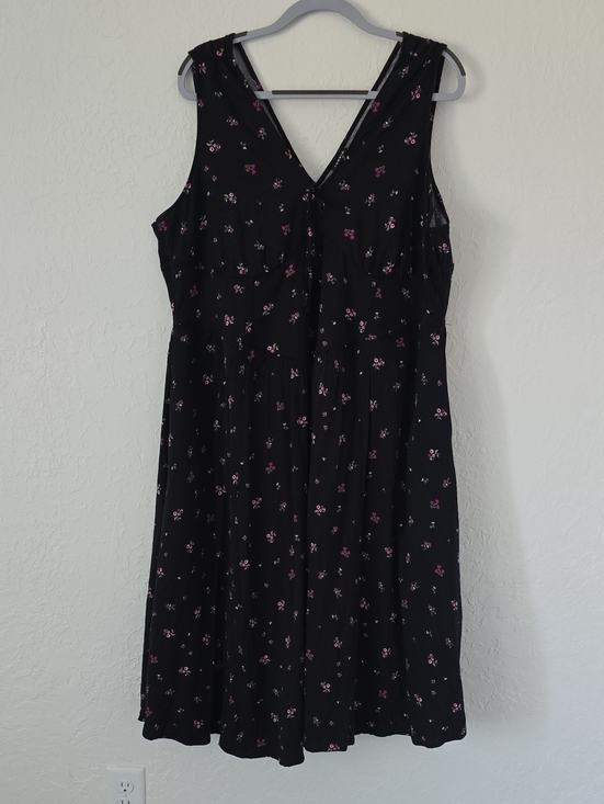 Torrid Curve Dresses & Skirts - NWOT Black Floral Torrid Dress Size 3x